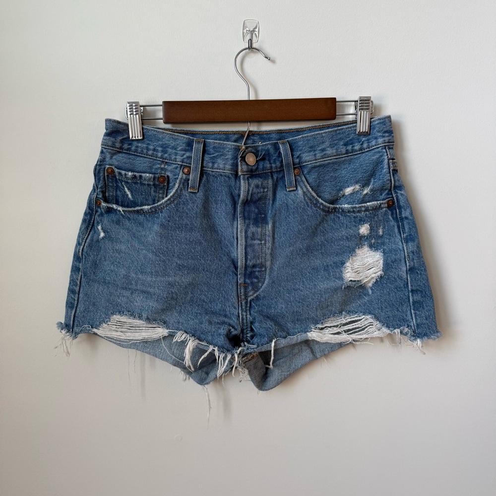 Levi’s 501 Medium Wash Distressed‎ Jean Shorts Size 29 Button Fly